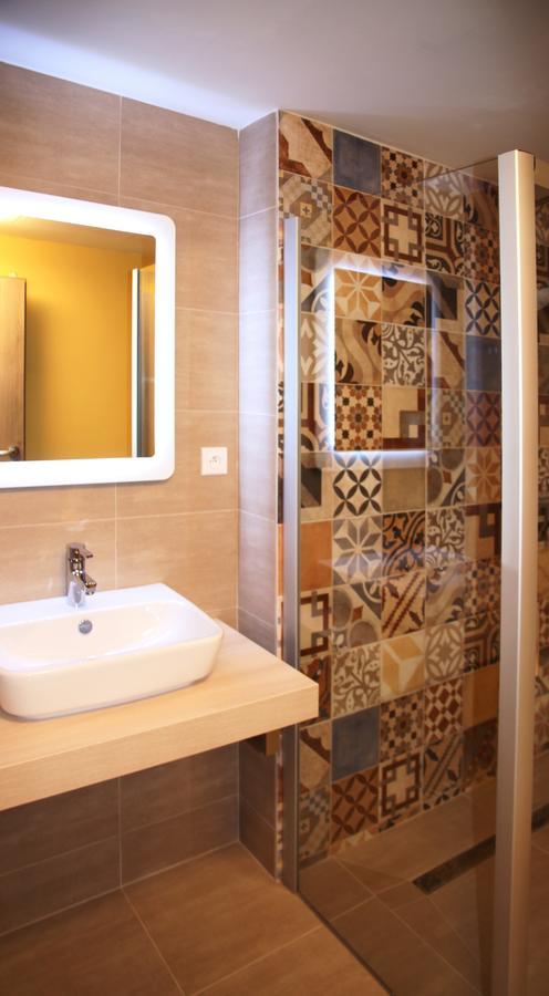 Hotel Devitka Janov Luaran gambar