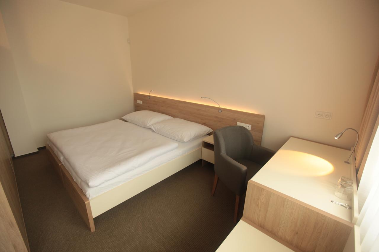 Hotel Devitka Janov Luaran gambar